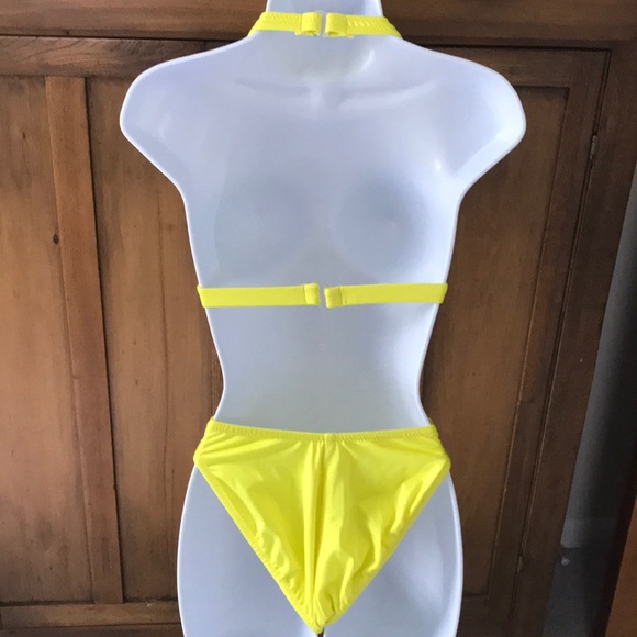 Winnwear Yellow Competition Pageant Swimsuit/Bikini - Picture 6 of 8